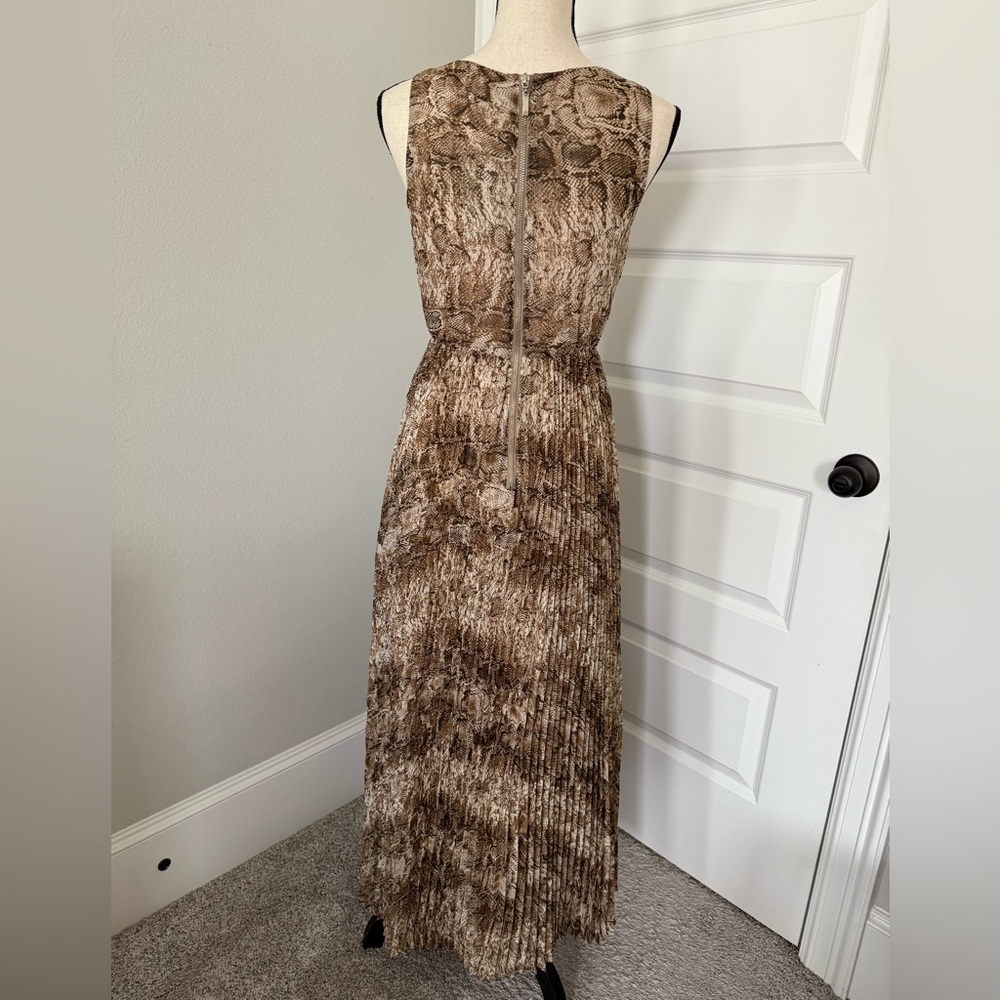 Fraiche Snakeskin Print Sleeveless Maxi Dress - Picture 6 of 7